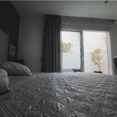 Beautifull_loft_king_size_bed_tenerife_south *